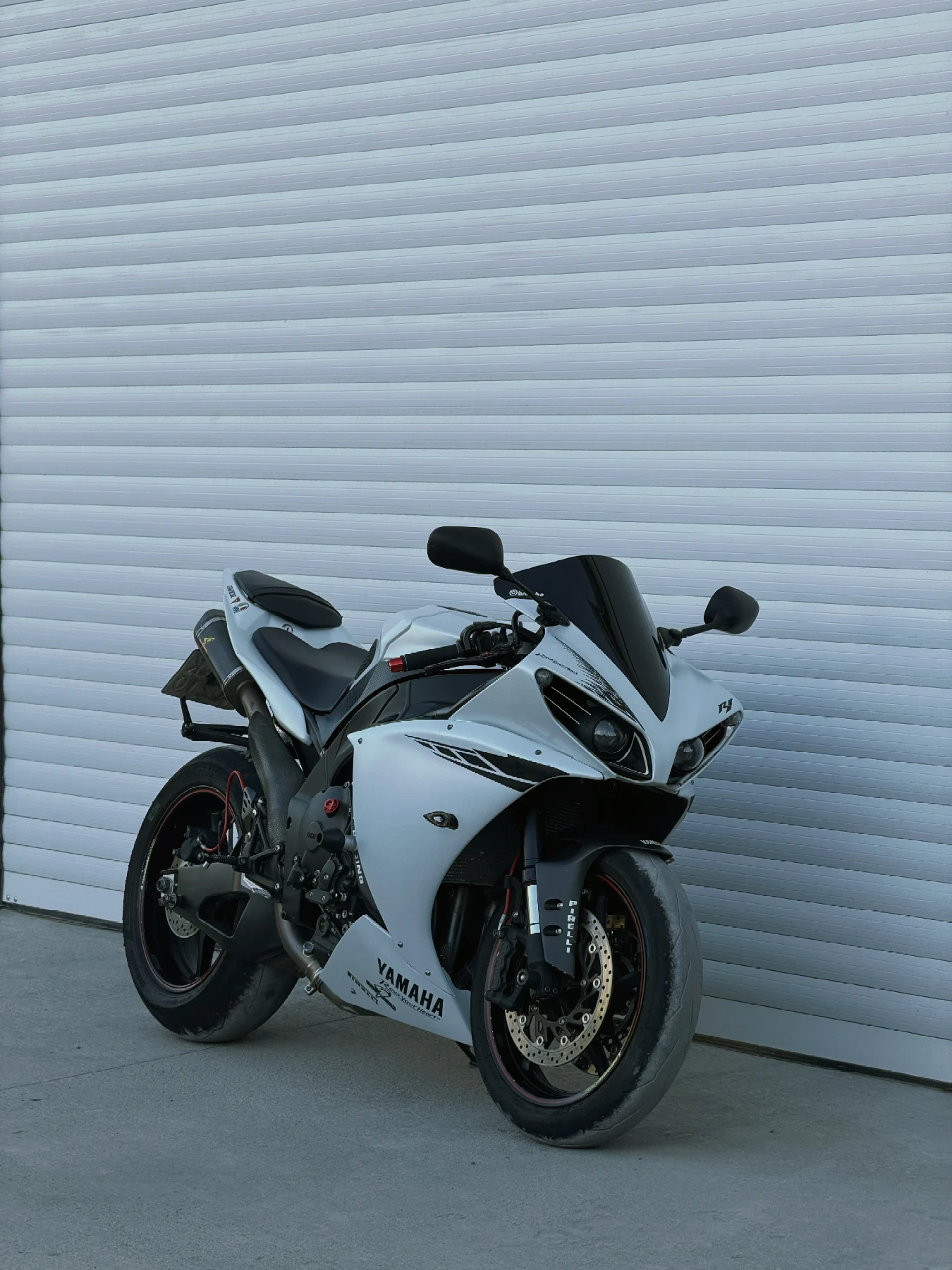 Yamaha YZF-R1