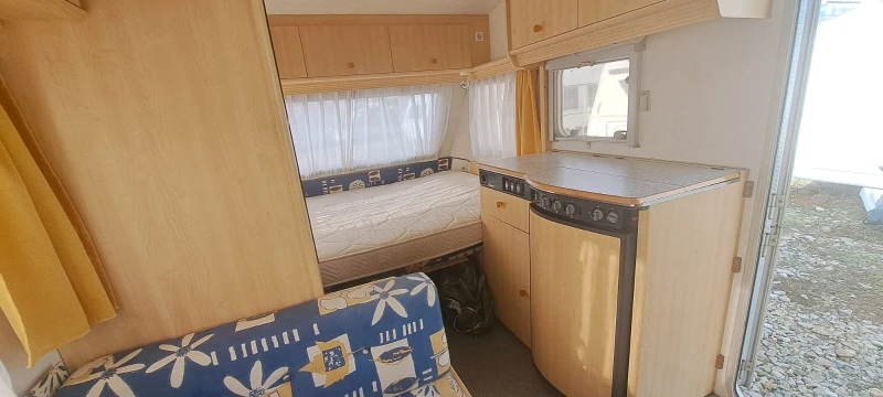 Каравана Dethleffs 400, снимка 6 - Каравани и кемпери - 52802881