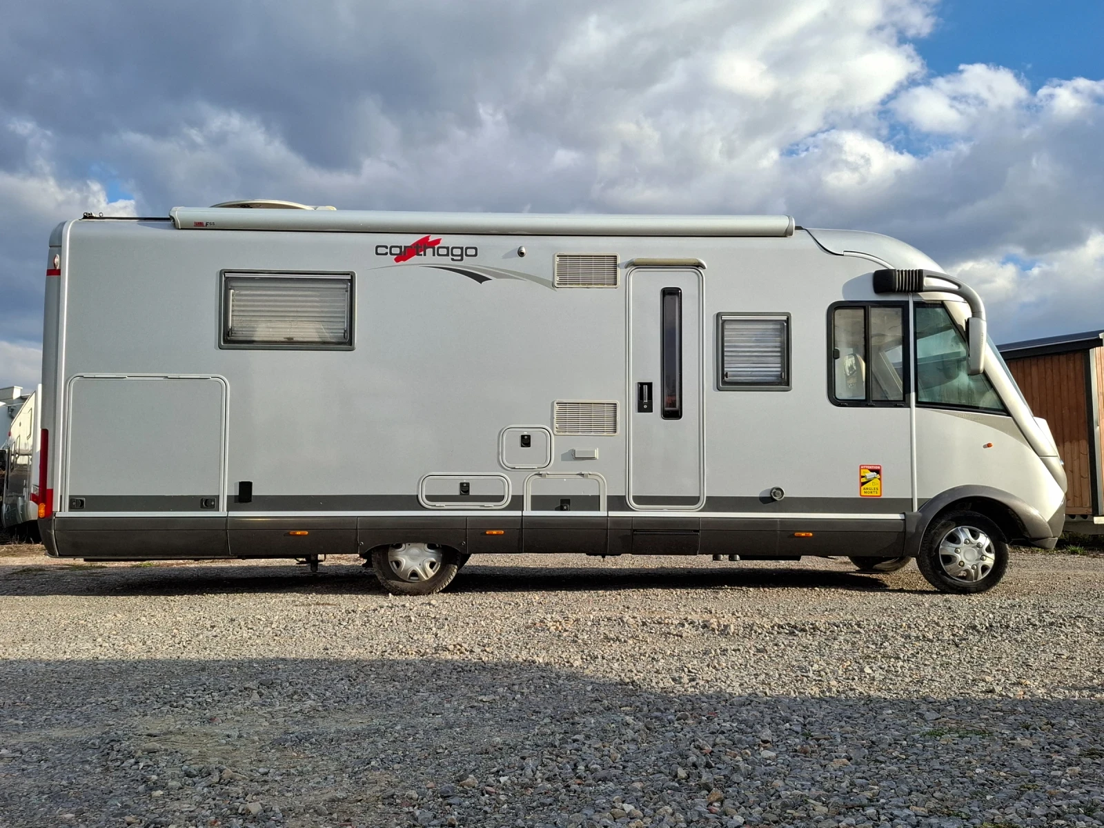 Кемпер Carthago Chik S-plus Iveco 3.0, снимка 6 - Каравани и кемпери - 53991603