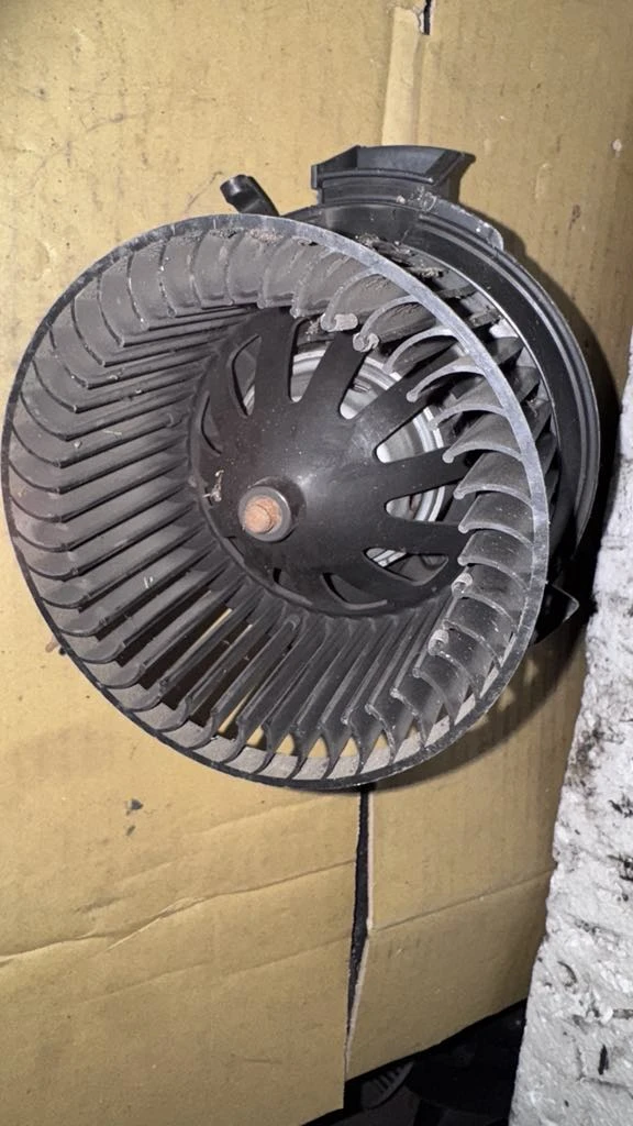 Вентилатор за парно зa Peugeot 206 - 2408301