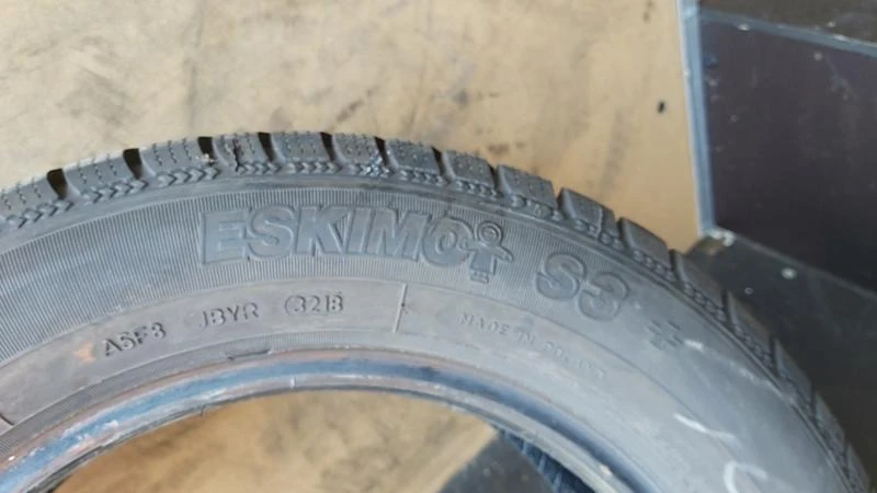 Гуми Зимни 185/60R14, снимка 5 - Гуми и джанти - 29260024