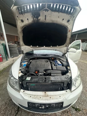 Skoda Octavia 1.6TDI5скCAY НА ЧАСТИ, снимка 7