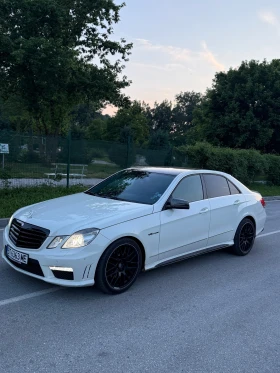 Mercedes-Benz E 300, снимка 3