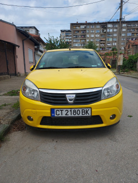 Dacia Sandero, снимка 1 - Автомобили и джипове - 45383553