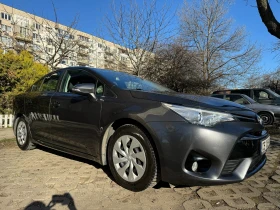 Toyota Avensis 1.8 Executive, снимка 12