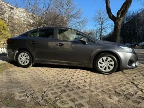 Toyota Avensis 1.8 Executive, снимка 13