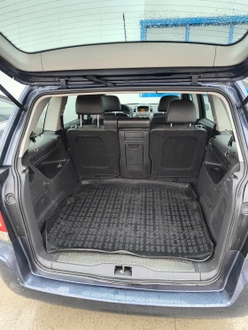Opel Zafira Mini van 