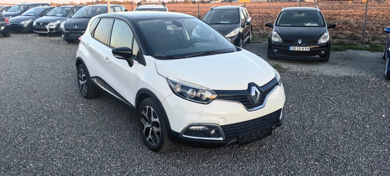 Renault Captur 1.2i automat full, снимка 3 - Автомобили и джипове - 47667176