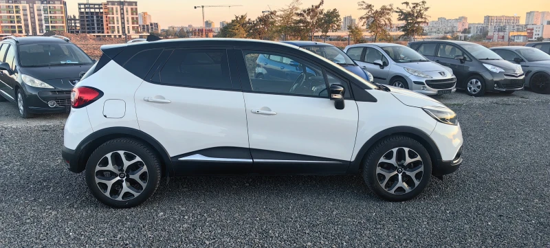 Renault Captur 1.2i automat full, снимка 5 - Автомобили и джипове - 47667176