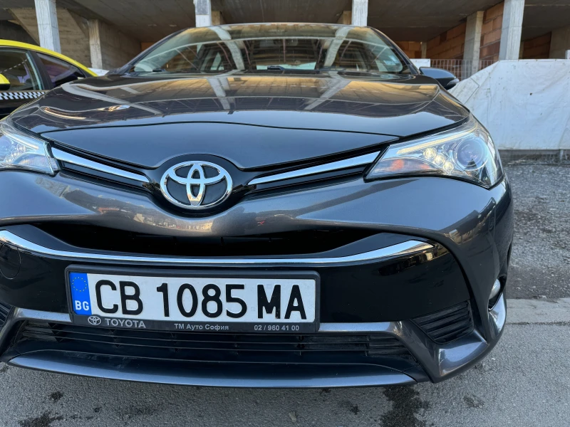 Toyota Avensis 1.8 Executive, снимка 9 - Автомобили и джипове - 49404979