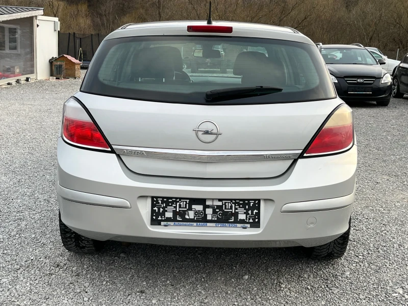 Opel Astra 1.6i 105k, снимка 6 - Автомобили и джипове - 49471904