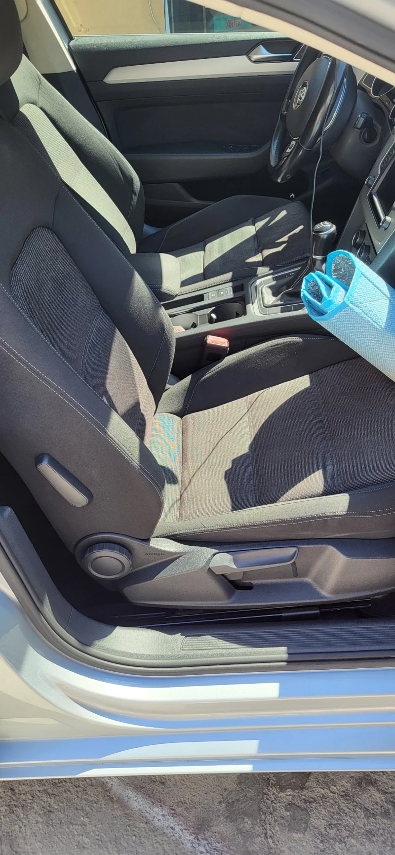 VW Passat 2.0 Tdi 150кс, снимка 8 - Автомобили и джипове - 52655136