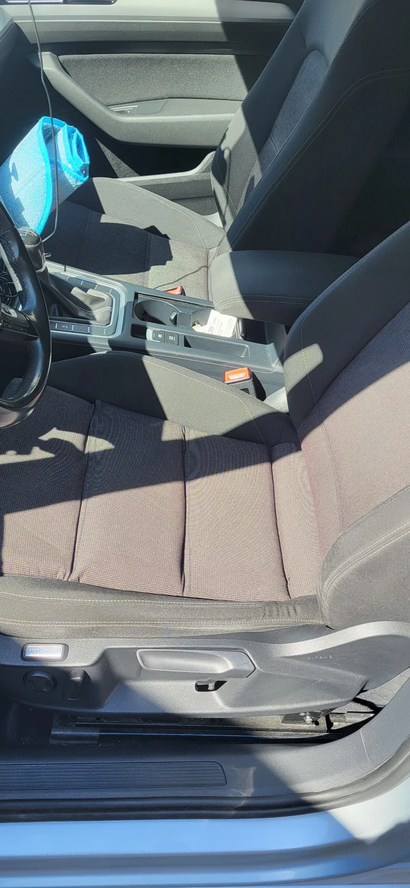 VW Passat 2.0 Tdi 150кс, снимка 11 - Автомобили и джипове - 52655136