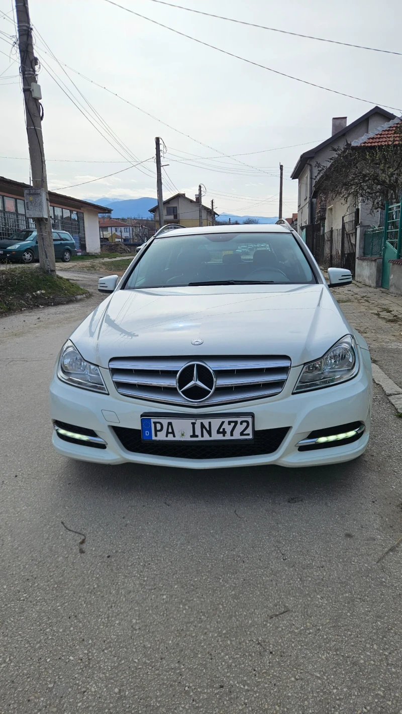 Mercedes-Benz C 180 CDI Automatic, снимка 1 - Автомобили и джипове - 49596931