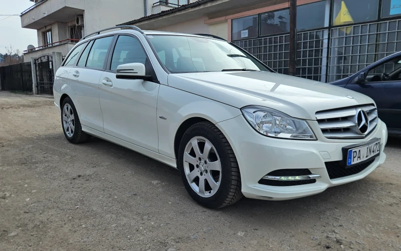 Mercedes-Benz C 180 CDI Autamatic, снимка 3 - Автомобили и джипове - 49596931