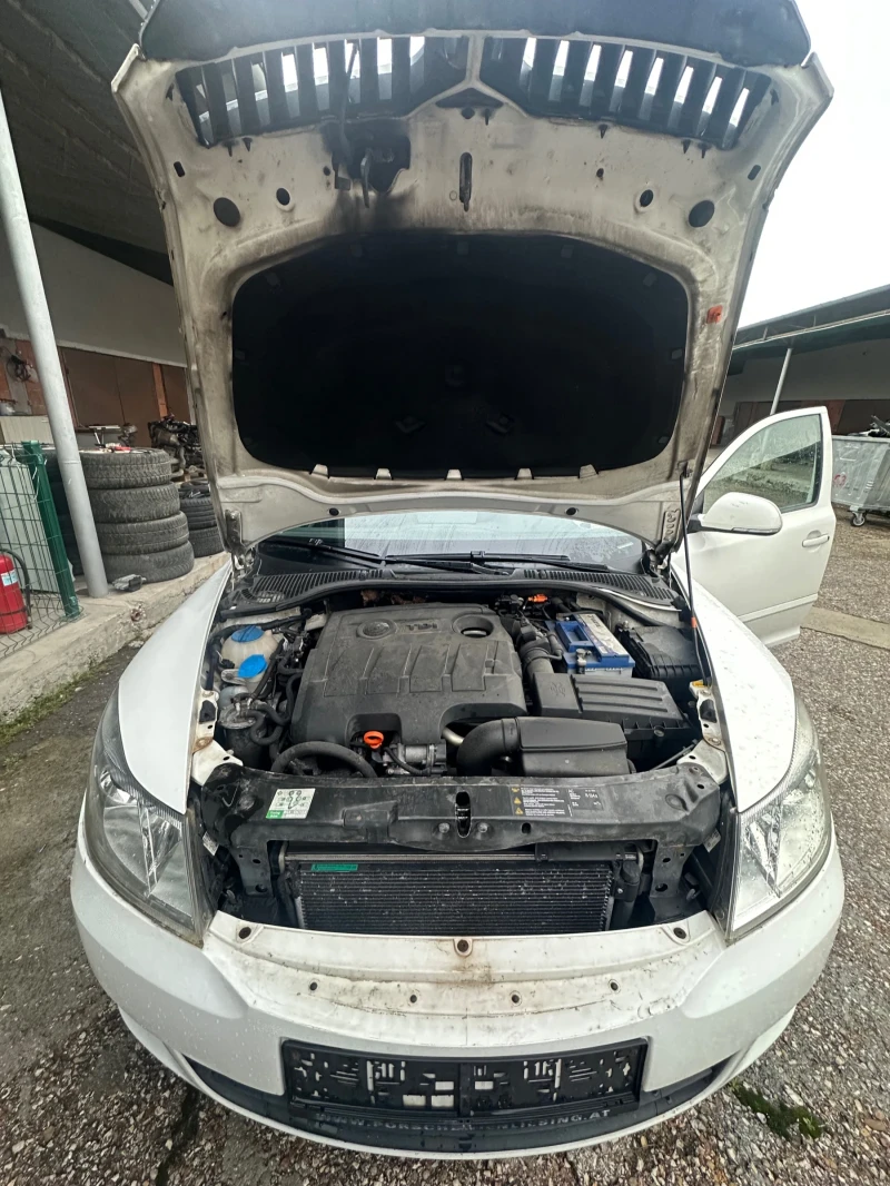Skoda Octavia 1.6TDI5скCAY НА ЧАСТИ, снимка 7 - Автомобили и джипове - 52645563