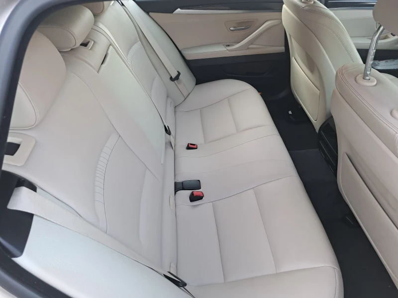 BMW 520 B47/190kc, снимка 8 - Автомобили и джипове - 50719696
