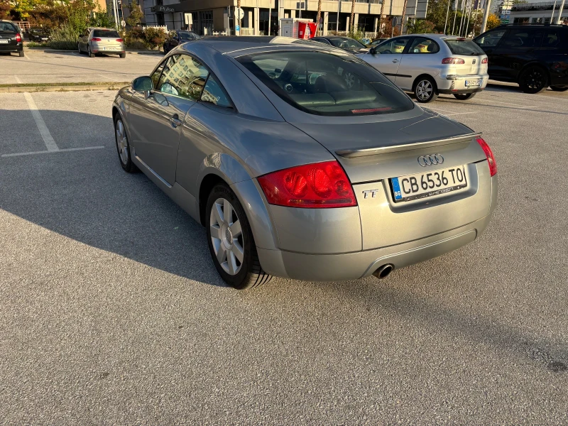 Audi Tt Като нова, снимка 3 - Автомобили и джипове - 52024254