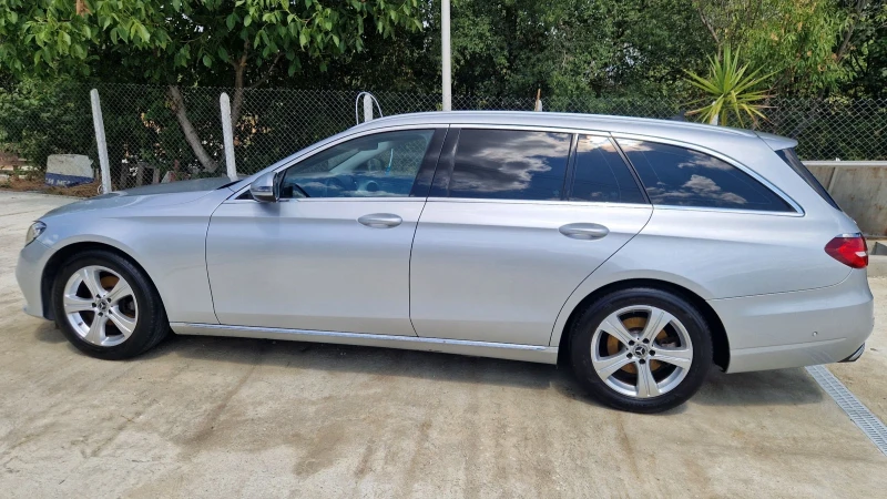 Mercedes-Benz E 220 W213, снимка 8 - Автомобили и джипове - 52851318