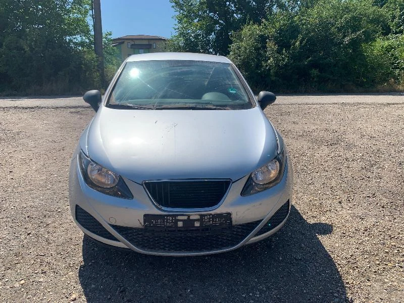 Seat Ibiza 1.2i 70кс, снимка 1 - Автомобили и джипове - 32486236