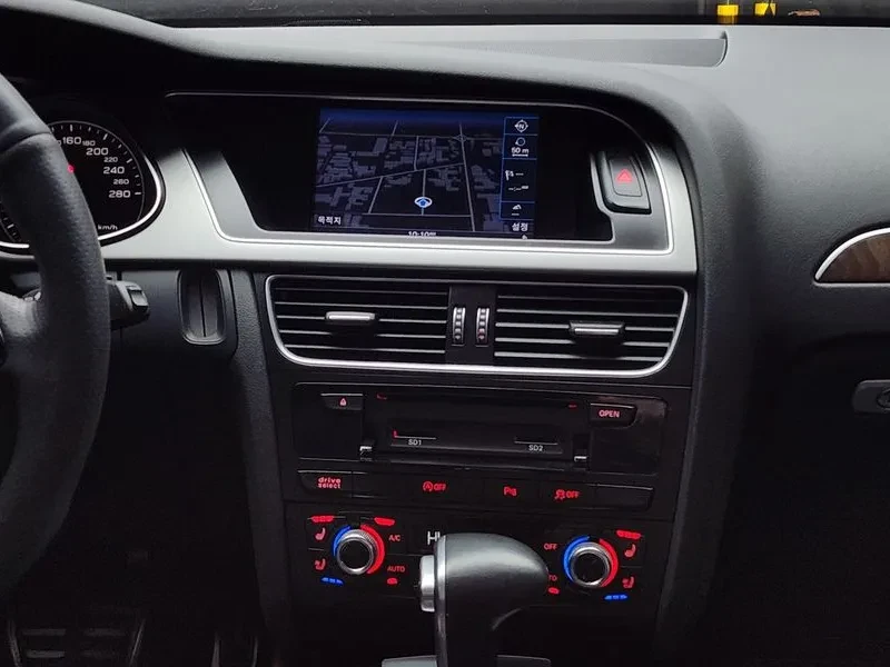 Audi A4, снимка 14 - Автомобили и джипове - 52801191