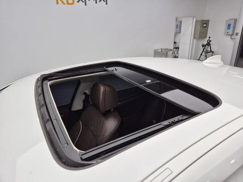 BMW 520 LUXURY PLUS, снимка 15 - Автомобили и джипове - 54778785