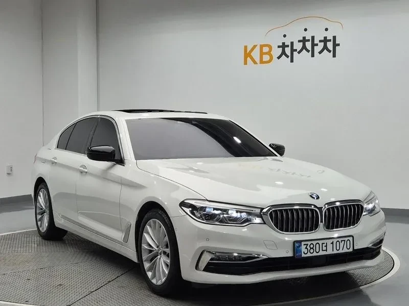BMW 520 LUXURY PLUS, снимка 4 - Автомобили и джипове - 54778785
