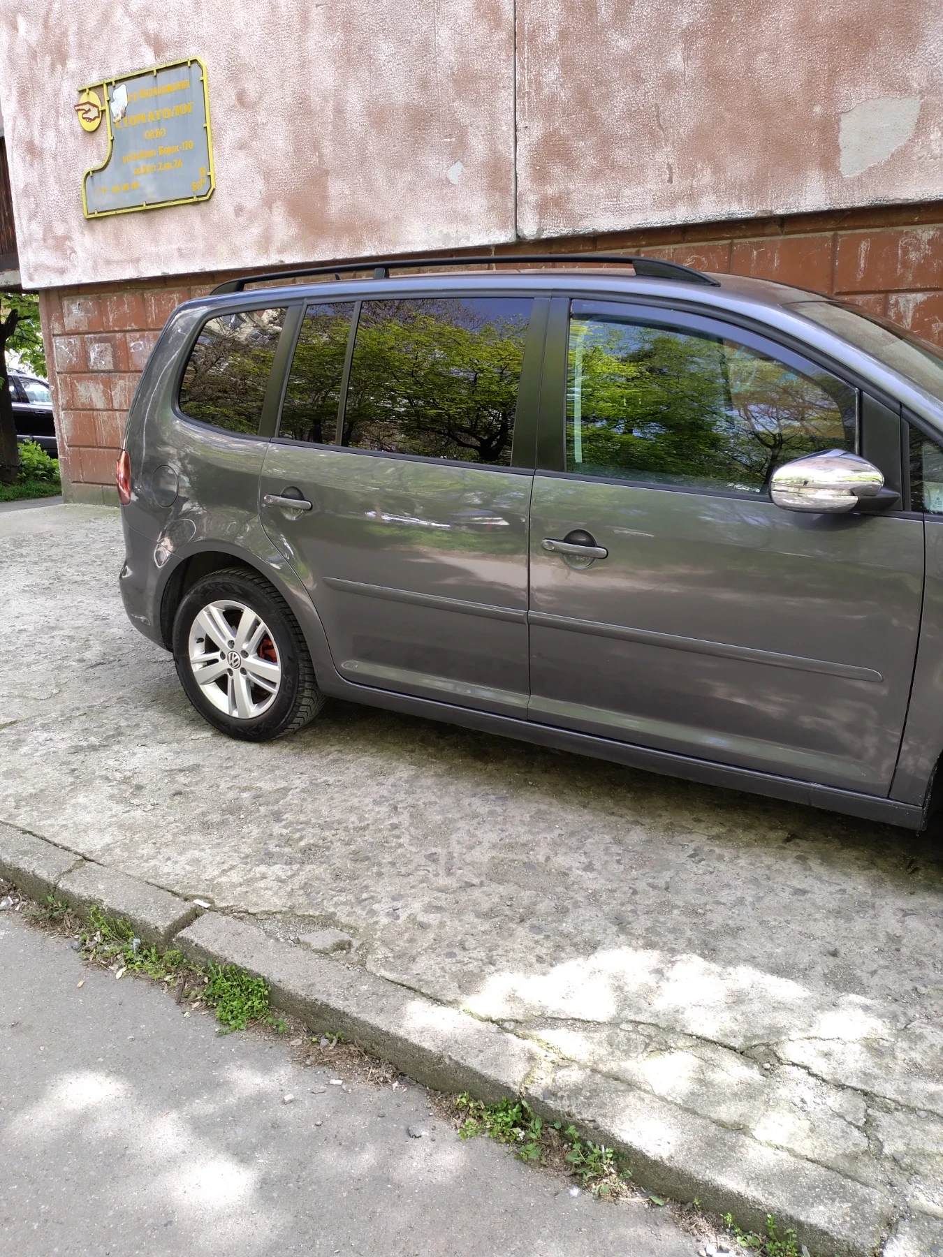 VW Touran 2.0 TDI - изображение 5