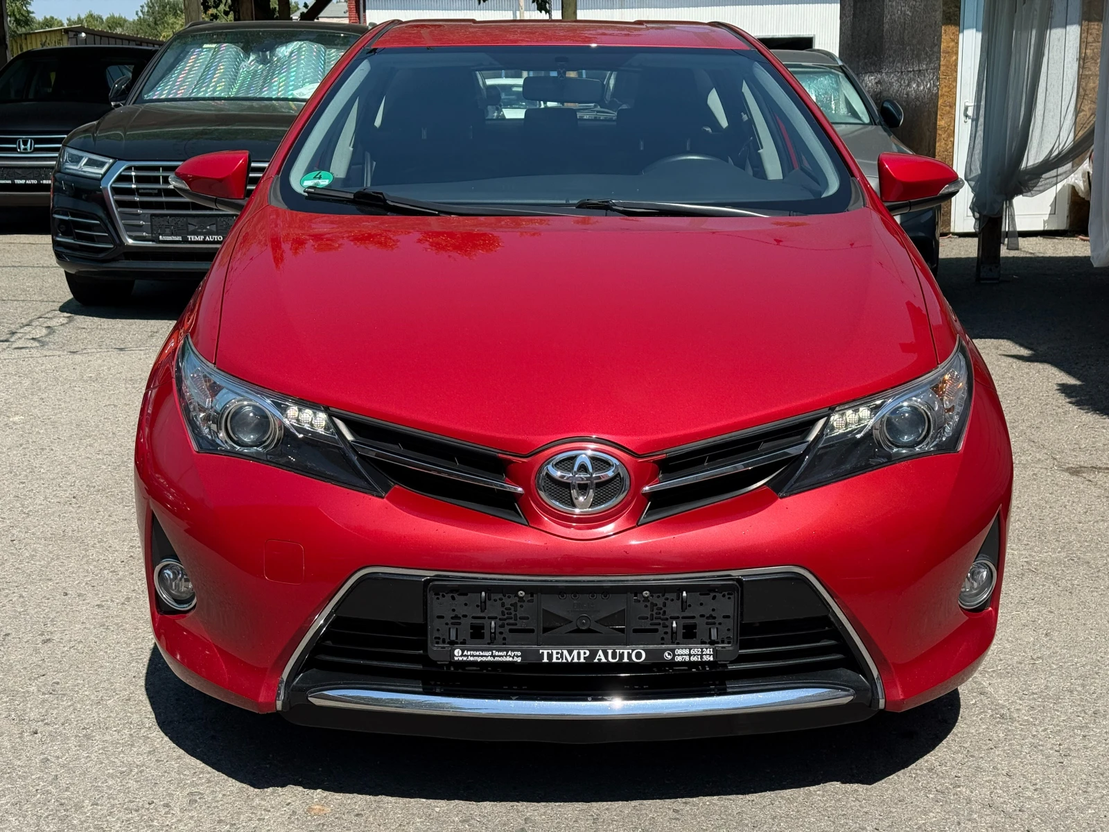 Toyota Auris 1.33i* СЕРВИЗНА КНИЖКА С ПЪЛНА ИСТОРИЯ В ТОЙОТА - изображение 2