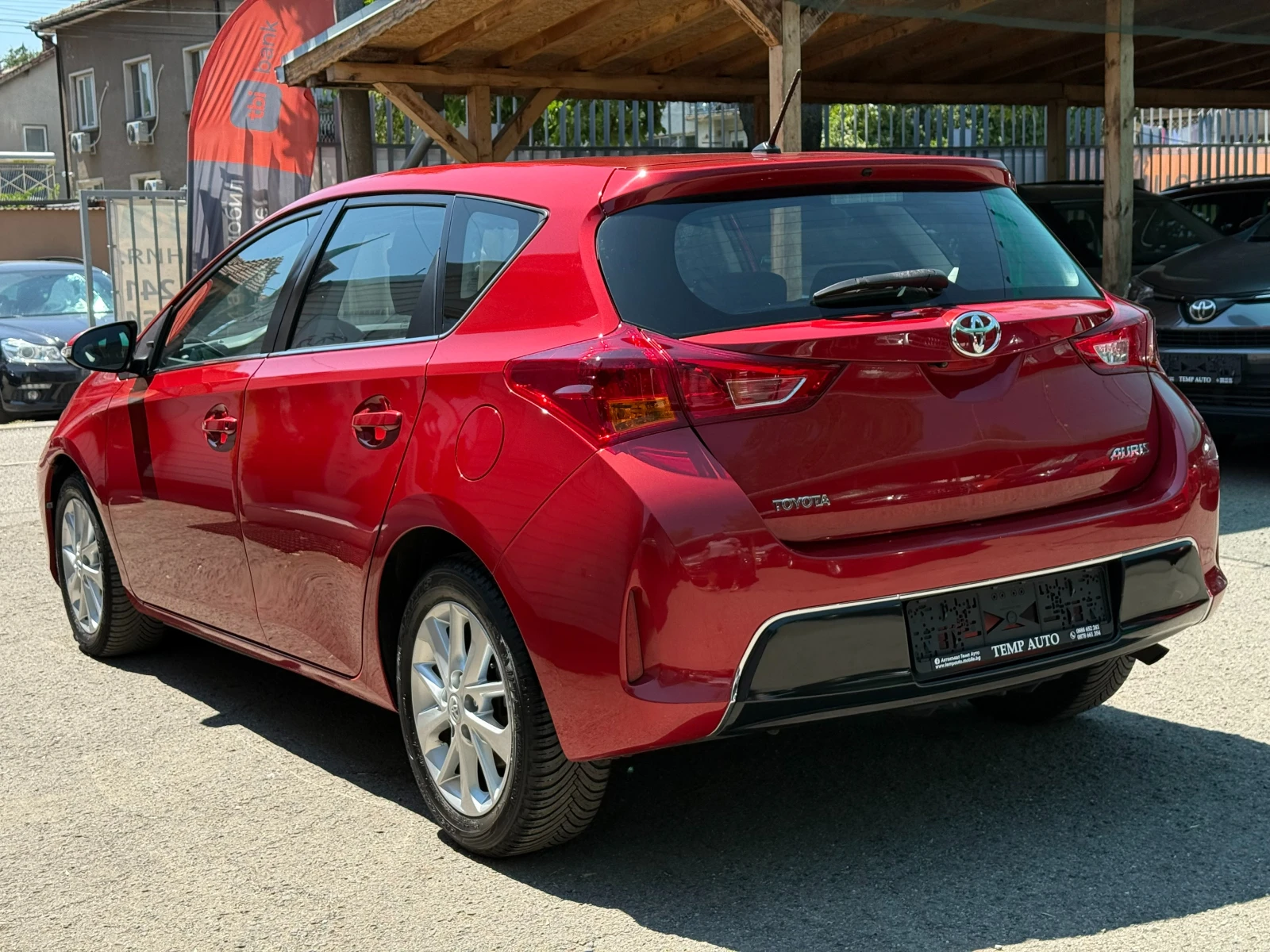 Toyota Auris 1.33i* СЕРВИЗНА КНИЖКА С ПЪЛНА ИСТОРИЯ В ТОЙОТА - изображение 7