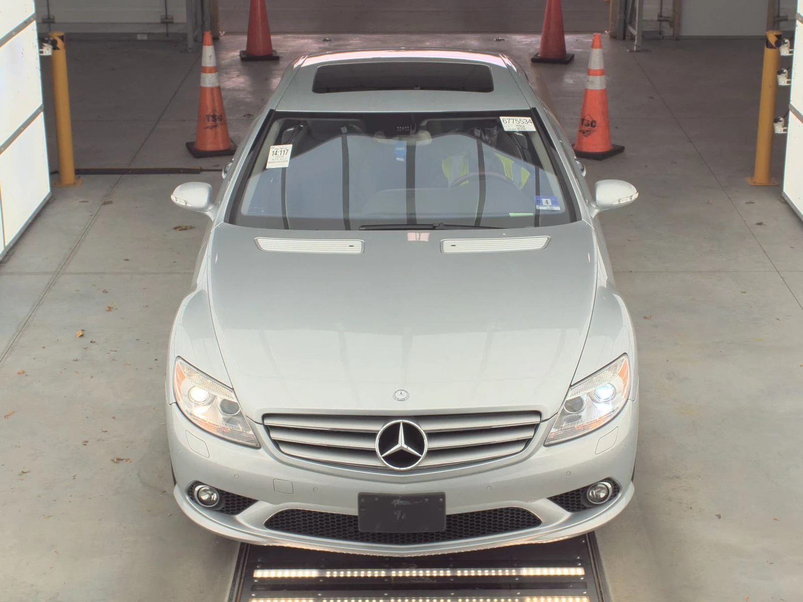 Mercedes-Benz CL 500 HARMAN* ОБДУХ* ВАКУМ* BI-XENON* KEYLESS - изображение 2