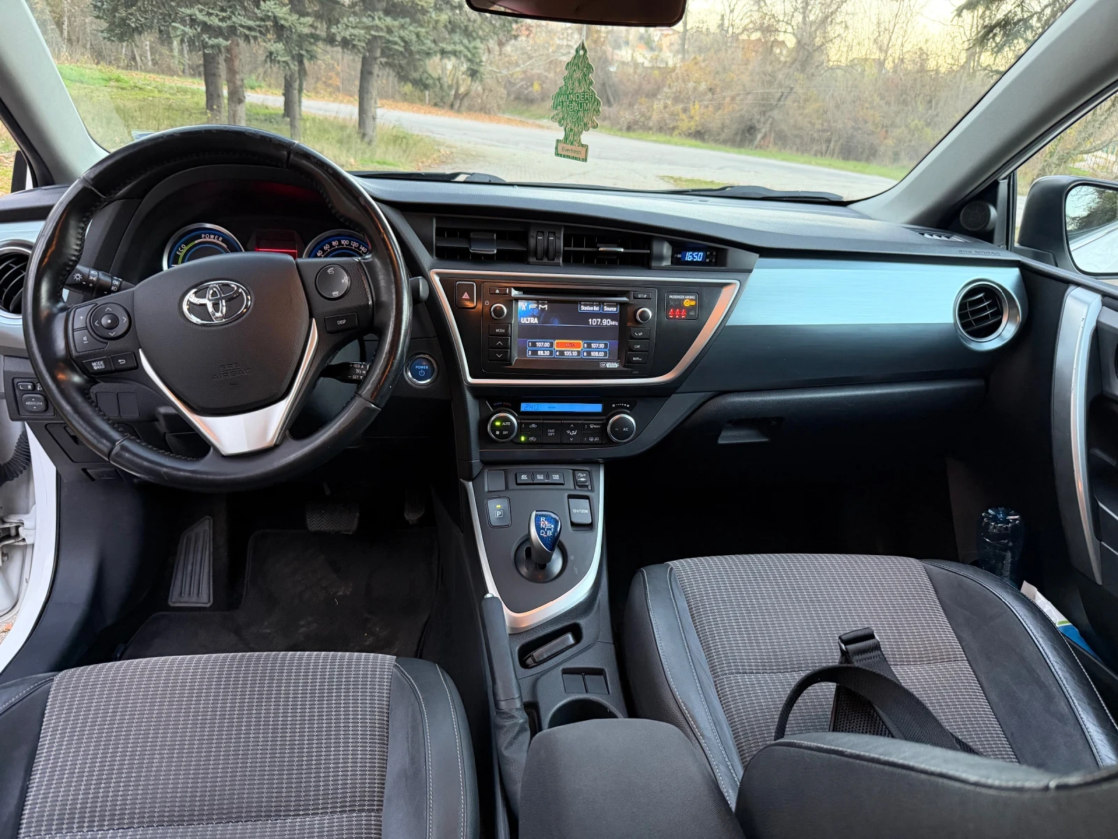 Toyota Auris HYBRID/1.8 | Mobile.bg   8