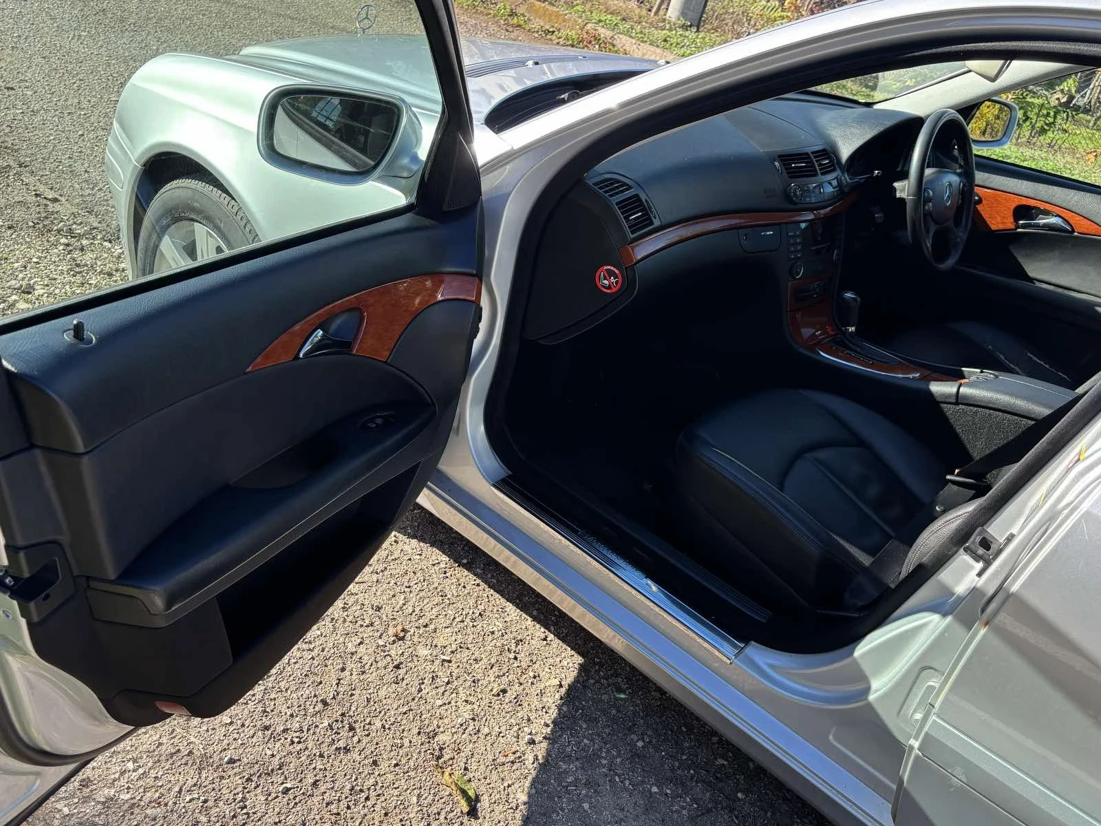 Mercedes-Benz E 220  - изображение 7