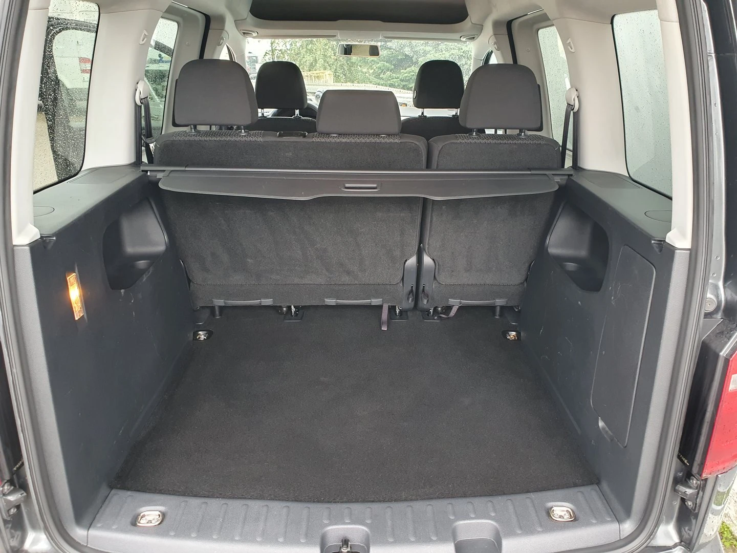 VW Caddy Trendline TGI BMT 5  | Mobile.bg   13