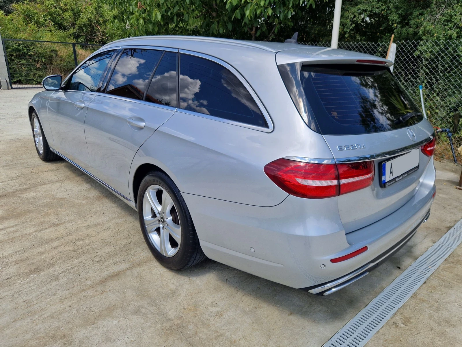 Mercedes-Benz E 220 W213 - изображение 6