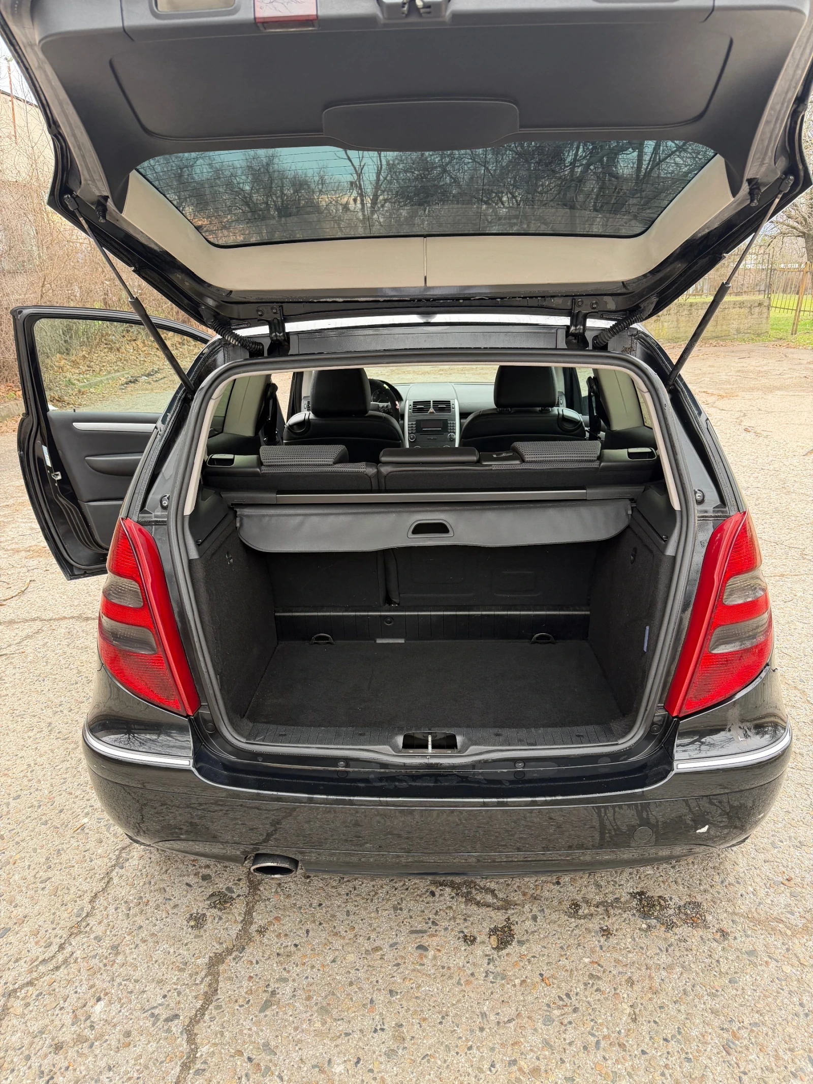 Mercedes-Benz A 180  - изображение 9