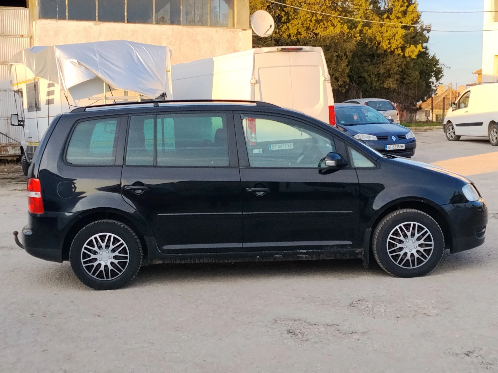 VW Touran 1.9-TDI , снимка 7 - Автомобили и джипове - 53829554