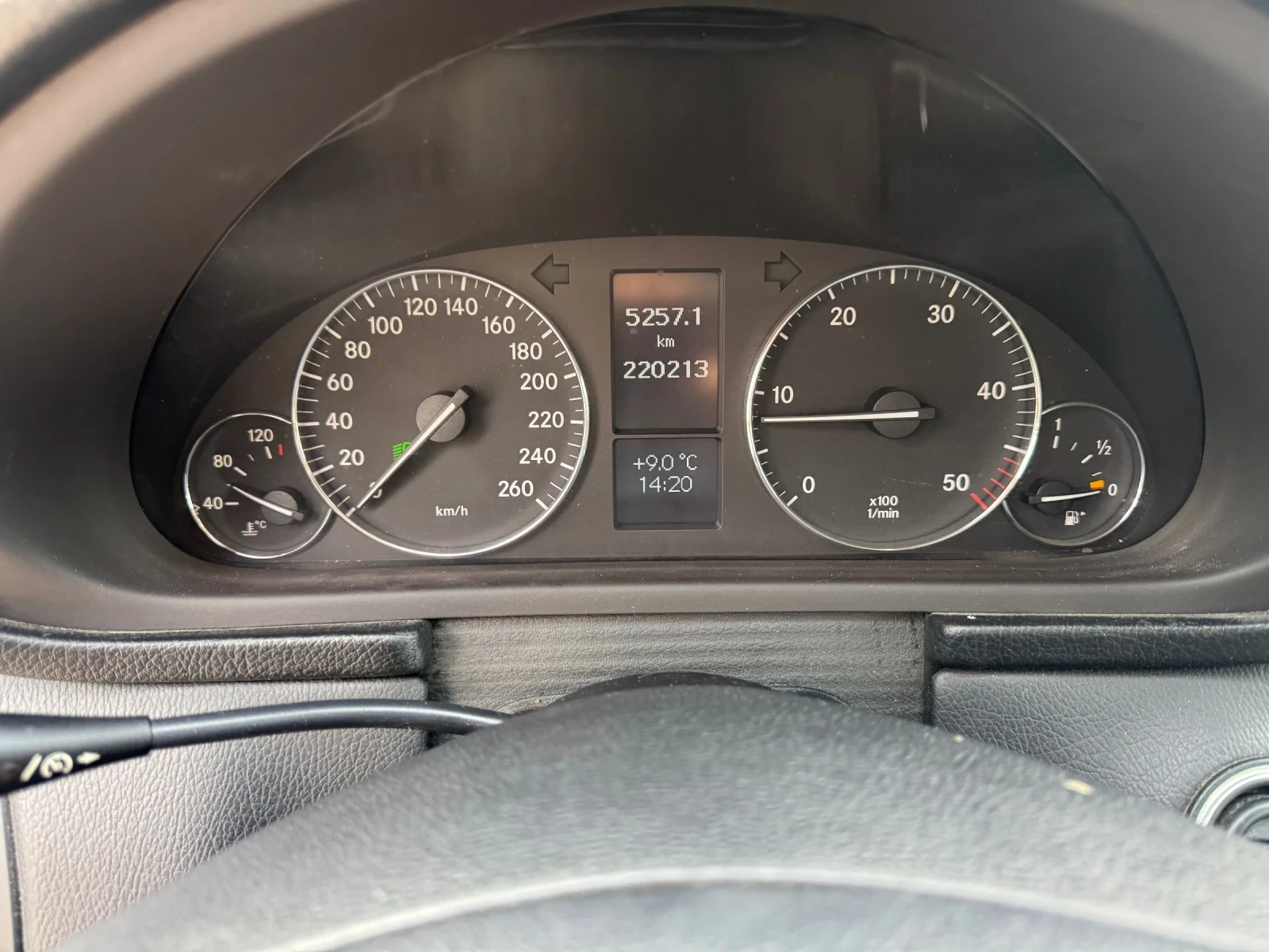 Mercedes-Benz C 220 Facelift, снимка 12 - Автомобили и джипове - 53916870