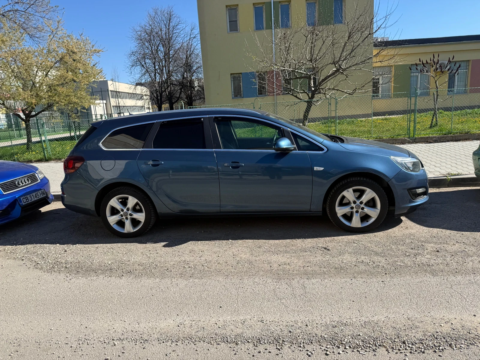 Opel Astra 2.0 cdti 165 коня спорт турър, снимка 3 - Автомобили и джипове - 54259558