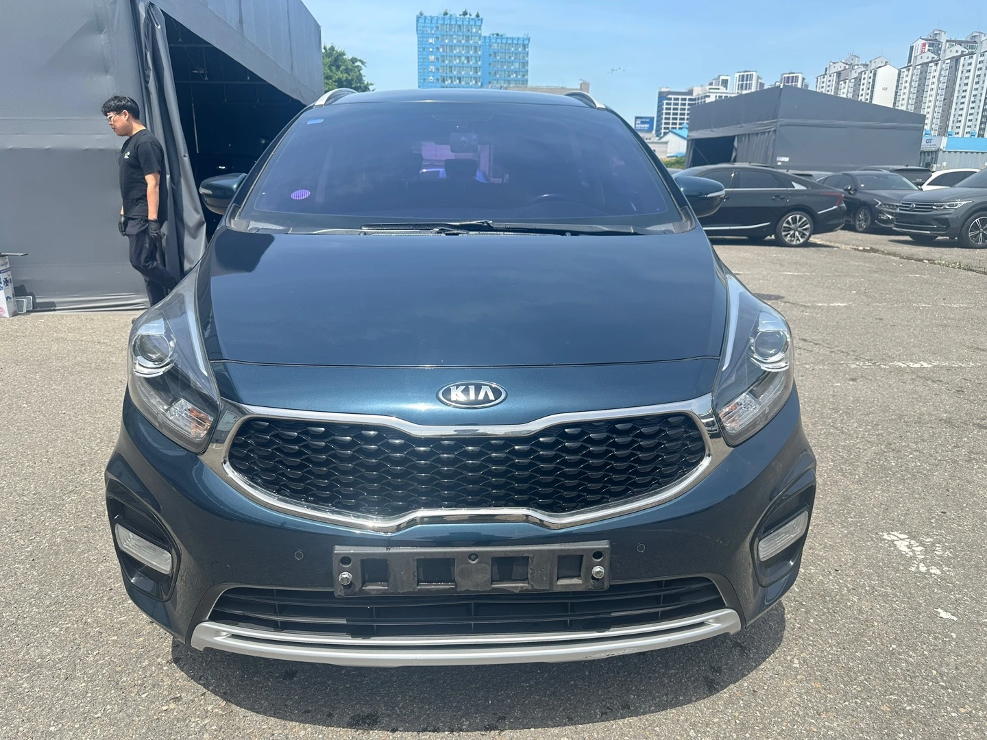 Kia Carens 2.0 Lpi, снимка 2 - Автомобили и джипове - 54331858