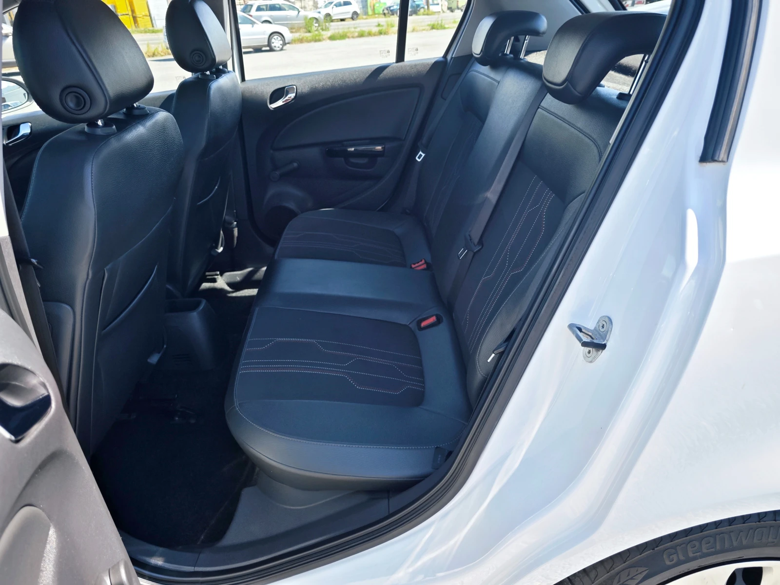 Opel Corsa 1.2 Gaz injekcion, снимка 10 - Автомобили и джипове - 54798680