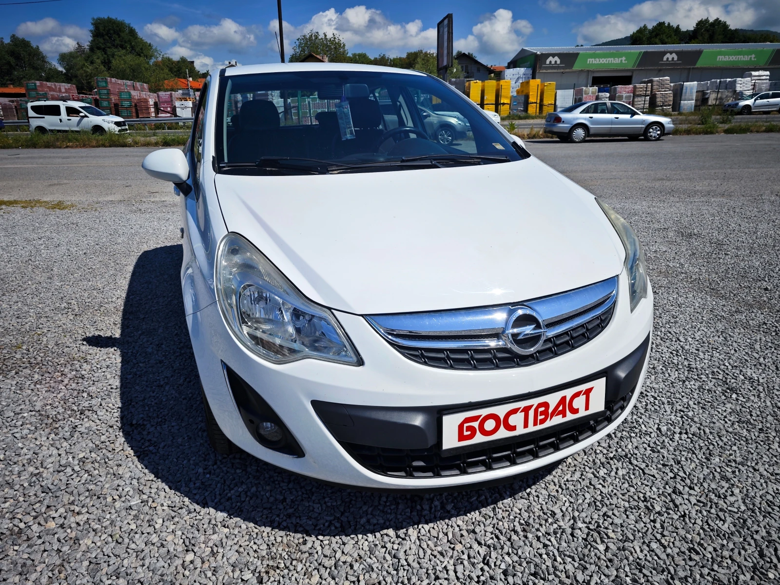 Opel Corsa 1.2 Gaz injekcion, снимка 7 - Автомобили и джипове - 54798680