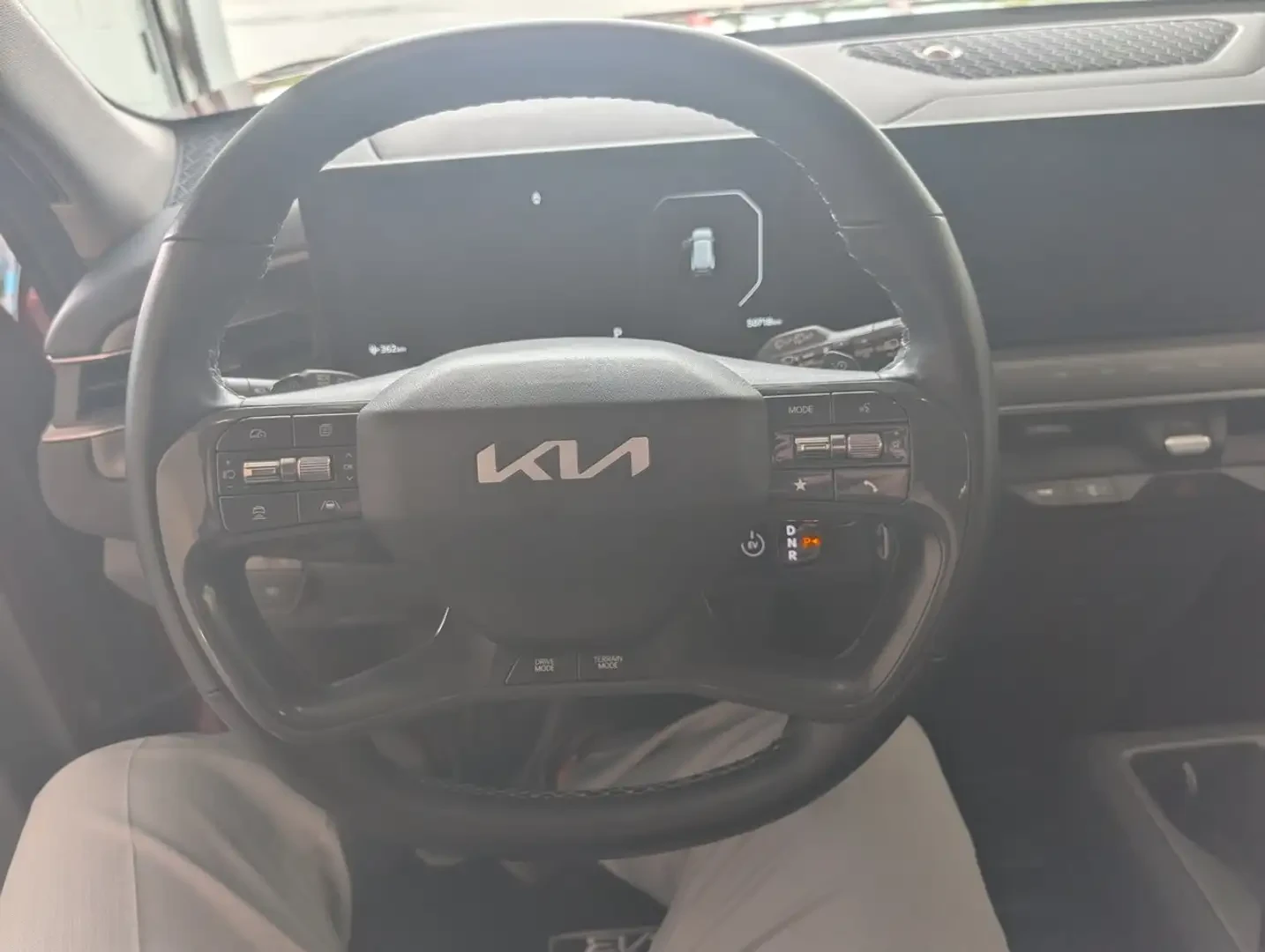 Kia EV9 EV9, снимка 16 - Автомобили и джипове - 54881605