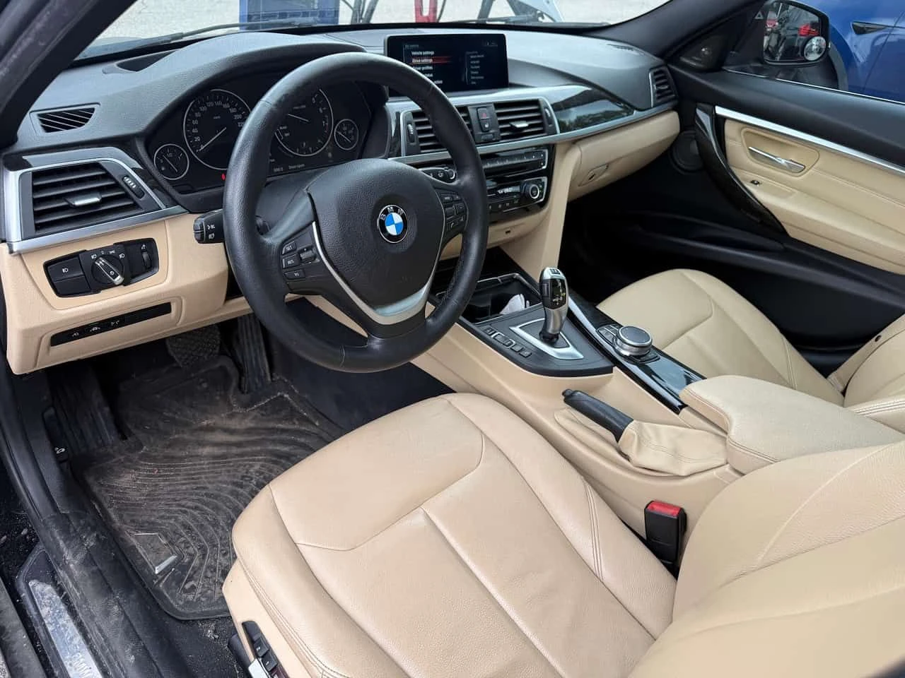 BMW 330 | HUD | HARMAN KARDON | ШИБИДАХ | CARFAX | , снимка 5 - Автомобили и джипове - 55014566