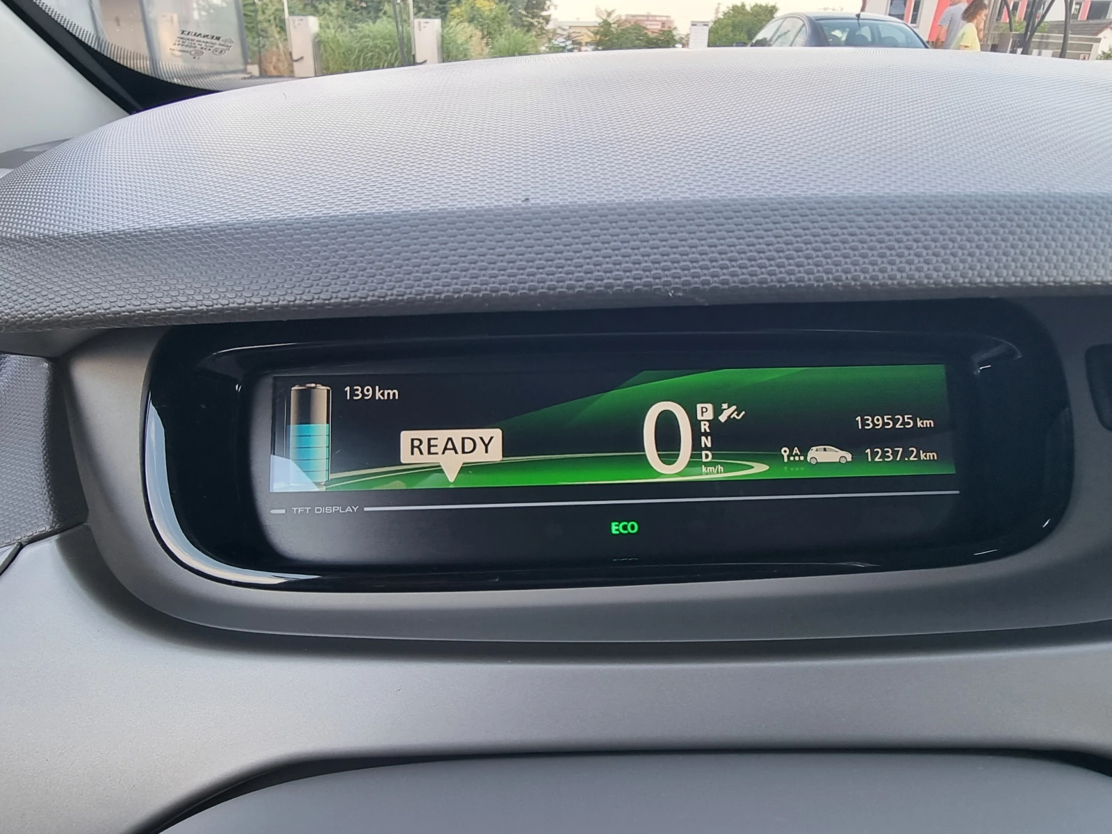 Renault Zoe EDITION ONE 41KW, снимка 13 - Автомобили и джипове - 55039976