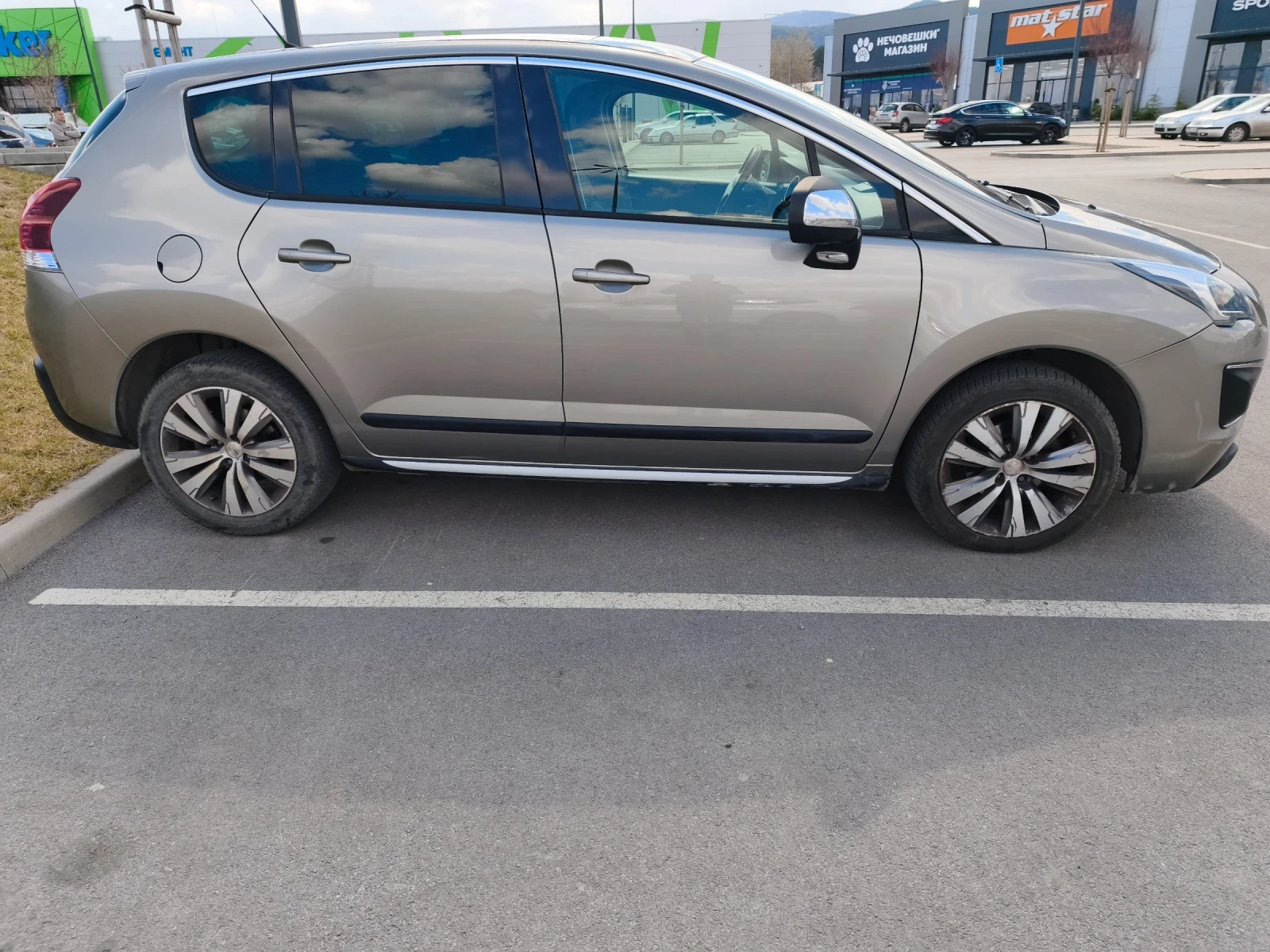 Peugeot 3008 1.6 HDI, снимка 4 - Автомобили и джипове - 55085130