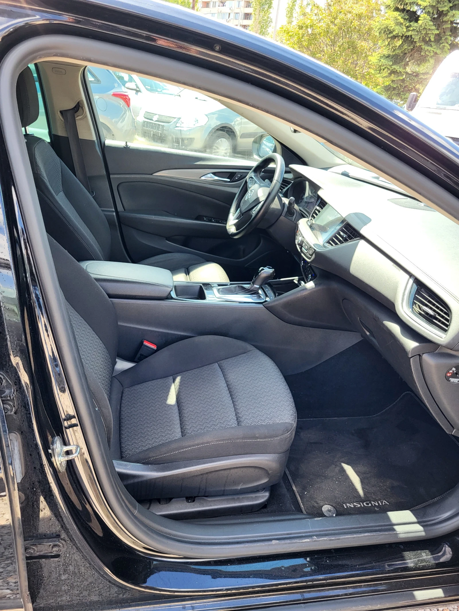 Opel Insignia, снимка 8 - Автомобили и джипове - 55154146