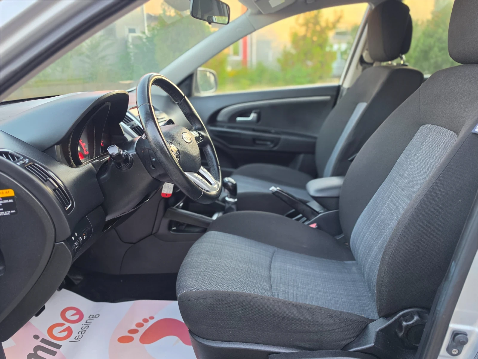 Kia Ceed 1.4i 90hp* NAVI * EURO 4 * КЛИМАТИК * ЛИЗИНГ * , снимка 17 - Автомобили и джипове - 55729615