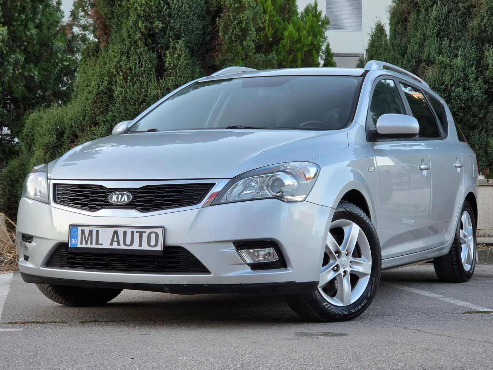 Kia Ceed 1.4i 90hp* NAVI * EURO 4 * КЛИМАТИК * ЛИЗИНГ * , снимка 10 - Автомобили и джипове - 55729615