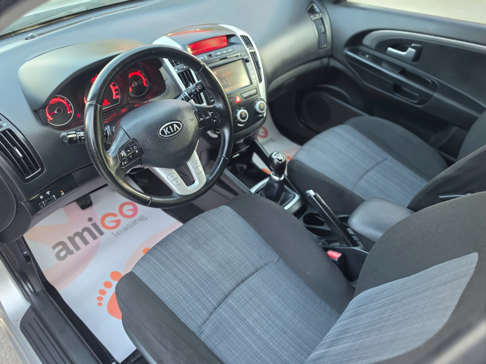 Kia Ceed 1.4i 90hp* NAVI * EURO 4 * КЛИМАТИК * ЛИЗИНГ * , снимка 16 - Автомобили и джипове - 55729615